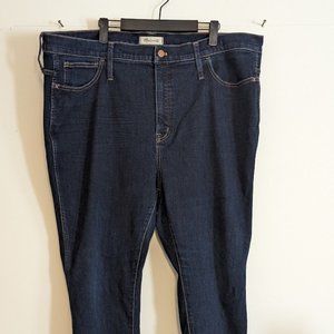 Pre-Loved Madewell Women's Roadtripper Jeggings Size 36 Dark Wash